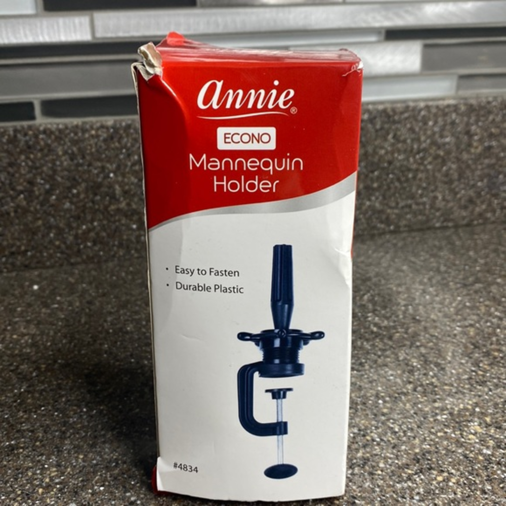 Annie Mannequin Holder‎ NWT